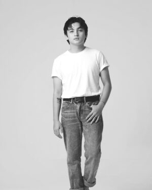 Seth Fedelin Instagram - Maraming salamat sa lahat ng bumati sa mga Kaibigan ko at Kapamilya at syempre sa Panginoon na hindi tayo pinapabayaan🙏❤️😊🤘🏻

📸: @jjmaghirangiii of  @velvetstudioph 
Grooming: @itsreygie
Styling: @styledbysam.ph 
🧥@jailjeans 

Special Thanks: 
@houseofstarsph
@velvetmediainc

#sethyboy
