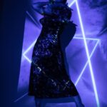Sevara Nazarkhan Instagram - Танцы в геометрически искусственной ночи. Что для вас танец ? #sportdancesevara #тенилюдей👥😍