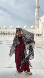 Sevara Nazarkhan Instagram - الله أكبر الله أكبر لا إله إلا الله، والله أكبر الله أكبر ولله الحمد “Allohu Akbar, Allohu Akbar, la ilaha illa-loh, Allohu Akbar, Allohu Akbar ya li-llahi-hamd” Aziz birodarlar va opa-singillar - Nurli Ramazon Eid Muborak! Alloh barchamizni qilgan ezgu amallarimizni, tutgan ro’zalarimizni, qilgan ibodatlarimizni qabul qilsin! Allohim bizni gunoh va xatolarimizni mag’firat qilsin, iymonimizni kuchli qilsin, taqvoni ato etsin va marhamati bilan Janatul firdavsini nasib etsin! Omin ————— Дорогие братья и сёстра - Светлый Ramazon Eid Mubarak! Пусть Аллах примет все наши благие деяния, наши посты, наши молитвы, пусть Аллах простит нам наши грехи и упущения, укрепит нас на Своей религии, одарит богобоязненностью и введет в Джанатуль фирдаус по Своей Милости ! Амин #Ramazon #HayitMuborak