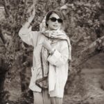 Shabnam Gholikhani Instagram - اینجا بنویسم یادمون نره: دقیقا همونجایی که دلت میشکنه از آدما خدا یه نشونه میاره تو زندگیت ✨ نشونه ها رو میبینی؟ #شبنم_قلیخانی #shabnamgholikhani #film #cinema #happylife