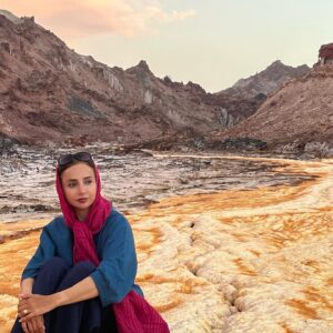 Shabnam Gholikhani Instagram - روزی
 متوجه میشی هیچی تو زندگی 
انقدری که تو تصور می‌کردی جدی نیست...

#شبنم_قلی_خانی #دشت_زعفرانی_هرمز #گردشگری_ایران #طبيعتگردي 
#shabnamgholikhani #lifestyle #ecotourism
