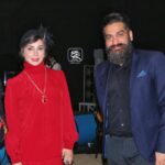 Shabnam Gholikhani Instagram - چه افتخاري بالاتر از اينكه در اين شبهاي "ترانه هاي شرقي" ميزبان دو عزيز فرهيخته بوديم ، جناب علي زند وكيلي خواننده خوب كشورمان و سركار خانم دكتر سوگل مشايخي كه شنيدن صحبتهاي گُهر بارشان هميشه براي من همچون كلاس درسي است كه بيشتر بياموزم🙏🏼 @alizandevakili @dr.sogolmashayekhi @roohallah_baleshabadi 📸 #شبنم_قلی_خانی #تئاتر #تئاتربازها #ترانه_هاي_شرقي #علي_زندوكيلي #سوگل_مشایخی