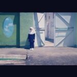 Shabnam Gholikhani Instagram – «بلوند یخی»
غم نان باعث میشود زلف زیبای دختربچه ایی قیچی شود!
کارگردان: شبنم قلیخانی
نویسنده: مرجان ریاحی
تهیه کننده: امیر اسدی 
بازیگران: فرخنده طالبی
ستاره دلبری
رها آرشید
سارا داداش پور
یاس قاسم آبادی
تصویربردار:شاهرخ عزیزی
تدوینگر:سینا گنجوی
صداگذار:عرفان یزدی
طراح گریم:میشا جودت
طراح صحنه و لباس:نسیم ملکی
اصلاح رنگ و نور: سامان وفایی 
منشی صحنه:پریسا تاج
برنامه ریز و دستیار کارگردان: عباس بهبودی
عکاس:زهرا قزلو
#shortfilm
#filmproduction #film #cinema 
#shabnamgholikhani