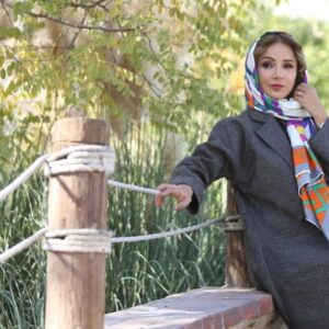 Shabnam Gholikhani Instagram - براى درهاى بسته ى زندگيت شكرگزار باش 
چون اونها ما رو به سمت 
درهاى مناسب هدايت ميكنن

خدا هرگز دیر نمی کند...

#shabnamgholikhani #film #cinema @amirrezarayati1 📸
#شبنم_قلی_خانی #زندگي_سالم