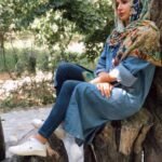 Shabnam Gholikhani Instagram - آمده ای مهربانی ات نور می پاشد به دل تاریک و خسته ی من … تو را که آسمان استعاره ای از پشت پلک های توست چه نیازی ست به کبوتر بال و پر شکسته ای چون من حالم خوب است! هنوز خواب می بینم ابری می آید و مرا تا سرآغازِ روییدن بدرقه میکند. #شبنم_قلی_خانی #خواب_شیرین #آخر_هفته_خوبی_داشته_باشید #shabnamgholikhani