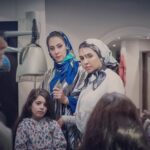 Shabnam Gholikhani Instagram - «بلوند یخی» غم نان باعث میشود زلف زیبای دختربچه ایی قیچی شود! کارگردان: شبنم قلیخانی نویسنده: مرجان ریاحی تهیه کننده: امیر اسدی بازیگران: فرخنده طالبی ستاره دلبری رها آرشید سارا داداش پور یاس قاسم آبادی تصویربردار:شاهرخ عزیزی تدوینگر:سینا گنجوی صداگذار:عرفان یزدی طراح گریم:میشا جودت طراح صحنه و لباس:نسیم ملکی اصلاح رنگ و نور: سامان وفایی منشی صحنه:پریسا تاج برنامه ریز و دستیار کارگردان: عباس بهبودی عکاس:زهرا قزلو #shortfilm #filmproduction #film #cinema #shabnamgholikhani