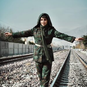 Shabnam Gholikhani Instagram - 🍃

🌸 خوشبختی چیزی نیست
که بخواهی آن را به تملک خود درآوری
خوشبختی کیفیتِ تفکر است حالت روحی‌ست‌،خوشبختی وابسته به جهان درون توست.

چقدر با اين مطلب موافقي؟؟☝🏼
#شبنم_قلی_خانی #خوشبختی #زندگي_شاد 
#shabnamgholikhani #life 
@studiodeera 
پشت صحنه #سريال #قصه_هزار_افسون 
كارگردان:سعيد_عباسي
