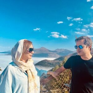 Shabnam Gholikhani Instagram - آدم های منفی به پیچ و خم جاده می اندیشند

و آدم های مثبت به زیبایی های طول جاده…

عاقبت هر دو ممکن است به مقصد  برسند،

اما یکی با حسرت و دیگری با لذت!

امید بی پایان تنها توشه ماست❤️
#امید#زندگی #شبنم_قلی_خانی 
#shabnamghilikhani #life #