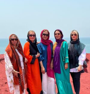 Shabnam Gholikhani Instagram - جزیره زیبای هرمز با دوستان عزیزم❤️
#هرمز #شبنم_قلی_خانی #فریباکوثری #شهرزاد_کمال_زاده