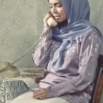 Shabnam Gholikhani Instagram - سرزمین مادری با نام اولیه سرزمین کهن به کارگردانی کمال تبریزی و نویسندگی علیرضا طالب‌زاده و تهیه کنندگی محمد مسعود است که از شبکه سه سیما پخش می‌شود. پخش این مجموعه تلویزیونی ابتدا در ۳ بهمن ۱۳۹۲ آغاز شد و تا ۲۴ بهمن همان سال نیز ادامه داشت، اما پس از مدتی متوقف و بعد از گذشت نزدیک به ۱۲ سال در ۲۰ مهر ۱۴۰۲ مجدداً از سر گرفته شد. داستان این سریال به بررسی وقایع سیاسی ایران از سال ۱۳۲۰ خورشیدی تا وقوع انقلاب ۱۳۵۷ در بستر زندگی پسری نوجوان به نام رهی می‌پردازد. بازیگران فصل دوم : شهاب حسینی، شبنم قلیخانی ، محسن تنابنده ، جواد عزتی، نیکی کریمی، آشا محرابی، فرشته صدر عرفایی، بهرام ابراهیمی و ….. #سریال #سریال_ایرانی #شبنم_قلی_خانی #شهاب_حسیني #کمال_تبریزی #shabnamgholikhani #shahabhoseini #series