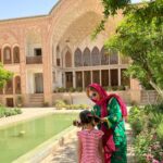 Shabnam Gholikhani Instagram - آرزوها وامیدهایت را دانه دانه،بباف وبه دست خدابسپار خواهی دیدچه عاشقانه برایت تمامی گره هارا خواهدگشود🙏🏼 #گردشگری #ایرانگردی #کاشان_گردی #شبنم_قلیخانی #shabnamgholikhani #kashan