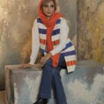 Shabnam Gholikhani Instagram - آیا تو مشغول آلودن جهانی یا مشغول تطهیر جهان؟ تو مسئولِ فضای درون خویش هستی. هیچکس جز تو مسئول آن چه درون تو می گذرد نیست؛ بیرون تو عکس درون توست. اگر آدم ها درون خویش را تطهیر کنند ، بیرون نیز آلوده نخواهد شد. #آرامش_درون #بازيگران_ايراني #فيلم #سينما #شبنم_قلی_خانی #shabnamgholikhani #film #cinema #theater