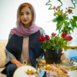 Shabnam Gholikhani Instagram - ‏امیدوارم امسال آدمای بهتری بیان تو زندگیت امیدوارم جواب تمام صبر هات رو بگیری و بشه همون سالی که رویاشو داشتی امیدوارم قوی تر بشی از همونجایی که ضعیف شدی.. جوری آرامش وارد وجودت بشه که حتی این روزا رو یادتم نیاد امیدوارم که امسال یه جور دیگه ای برات قشنگ باشه رفیق❤️ @amirahmadii.official 📸 #شبنم_قلی_خانی #نوروز #سال_نو_مبارک #سفره_هفت_سین #shabnamgholikhani #life #persiannewyear #happiness