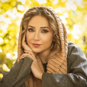 Shabnam Gholikhani Instagram - 🍃 شاید باورتان نشود اما هیچ عنصری قدرتمند از سپاسگزاری و شکرگزاری قبل از دریافت نیست .

🍃 خودتان را عادت دهید به سپاسگزاری 
از نور خورشید تشکر کنید، از خانواده از خانه ، از غذایی که میخورید. 👌👌

 🌸فقط و فقط سپاسگزار باشید .🌸

✨ خواهید دید آینده تان بزودی غرق نعمت میشود ✨

@pinkblushbeautysalon 
@asemancollection.co 
@amirrezarayati1 📸
#shabnamgholikhani