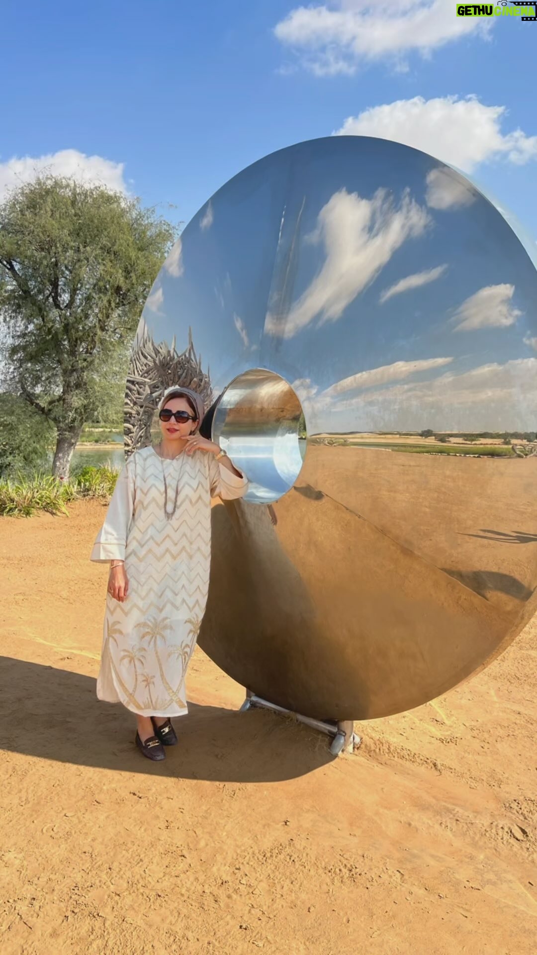 Shabnam Gholikhani Instagram - آرامش به معنای آن نیست که صدایی نباشد مشکلی وجود نداشته باشد یا کار سختی پیش رو نباشد ” آرامش” یعنی در میان صدا مشکل و کارسخت دلی آرام وجود داشته باشد #شبنم_قلی_خانی #زندگی #مادرانه #shabnamgholikhani #life #motherhood