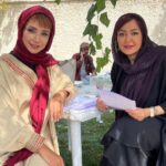 Shabnam Gholikhani Instagram – به بهانه پخش سریال سایه باز به کارگردانی علی یاور که قرار است به زودی شاهد آن باشیم ،عکسهایی را از آن روزها با شما به اشتراک میگذارم.
#مهدی_هاشمی #همایون_ارشادی #شقایق_فراهانی #سام_قریبیان #شاهد_احمدلو #شبنم_قلی_خانی 
پ ن: زمان پخش دقیق سریال به زودی اعلام خواهد شد📽️📺

#فیلم #سریال #شبکه_خانگی #film #series #cinema