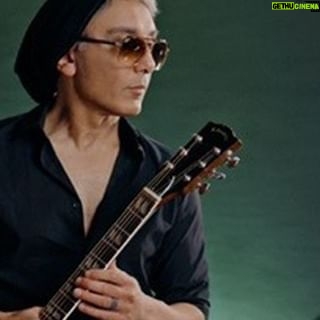 Shadmehr Aghili - 588.5K Likes - .
ببین هر طرف هم که میرم
میرسه بهت مسیرم!
آهنگ “پیش تو” ورژن آکوستیک تقدیم به شما عزیزان
@shadmehr.concert
@shadmehrofficialfanpage
@amiralibahadori
@miladhashemi
@diggi.tv
@sajadalizade_official