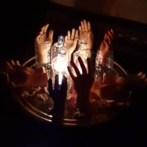 Shaghayegh Farahani Instagram - قشنگترین لحظه ی جهانیم وقتی دغدغمون خوشبختی کل جهانِ ....‌دعا گوتونیم ، دعا گومون باشین .