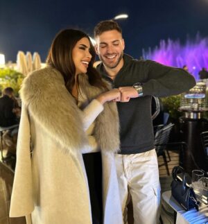 Shahad Al Khattab Instagram - Besties since day 1 🫶🏻 @aliajeena 

ملاحظه ضروريه: علاوي يصير ابن خالتي واخويه الصغير وشكرا😂