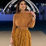 Shahad Al Khattab Instagram - من المرات القليله اللي طلعت وكشخت بيها هالرمضان 😂 انتو دتطلعون لو مثلي حالة سبات؟ التنوره والتوب من المبدعة @byzinaalshaikhlyofficial ✨