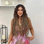 Shahad Al Khattab Instagram – Mermaid hair today 🧜🏼‍♀️ 

حبيتو الكيرلي عليه؟ 😍