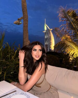 Shahad Al Khattab Instagram - Young and beautiful ✨
