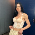 Shaila Gatta Instagram – Il backstage è , da sempre, la mia collezione preferita! ♥️
@snapofficial_ 

Grazie al mio team che in queste puntate ha tenuto cura del mio look in modo impeccabile!

Make-up🫦 @francescorivafashionmakeup 
Hairstyle 💇🏻‍♀️ @luca25sacconi