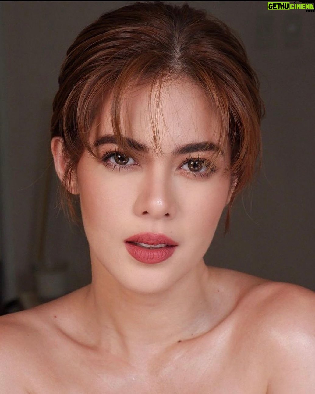 Shaina Magdayao Instagram - Want to have bangs? Visit Ystilo Salon and have your hair stylist trim your bangs with finer strands. Feathered bangs are a great option for ladies with oval-shaped faces. #YstiloSalon #WeKeepYouInStyle #salonph #ystilo