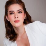 Shaina Magdayao Instagram - Shaina ✨ @shaina_magdayao Makeup by @nikimedina Hair by @hairbyehmil #makeupbynikimedina #muaphilippines #makeupartistsworldwide #muaphilippines #makeupartistph