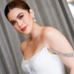 Shaina Magdayao Instagram - Shaina for GAOC Ball 2023 @gaocdental @drstevemarkgan ✨ Nails @mimsqiu @minmeluxurynails Makeup by @nikimedina Hair by @hairbyehmil Styled by @iwannabby #makeupbynikimedina #muaph #makeupartistsworldwide #makeupartistph #makeupartistphilippines