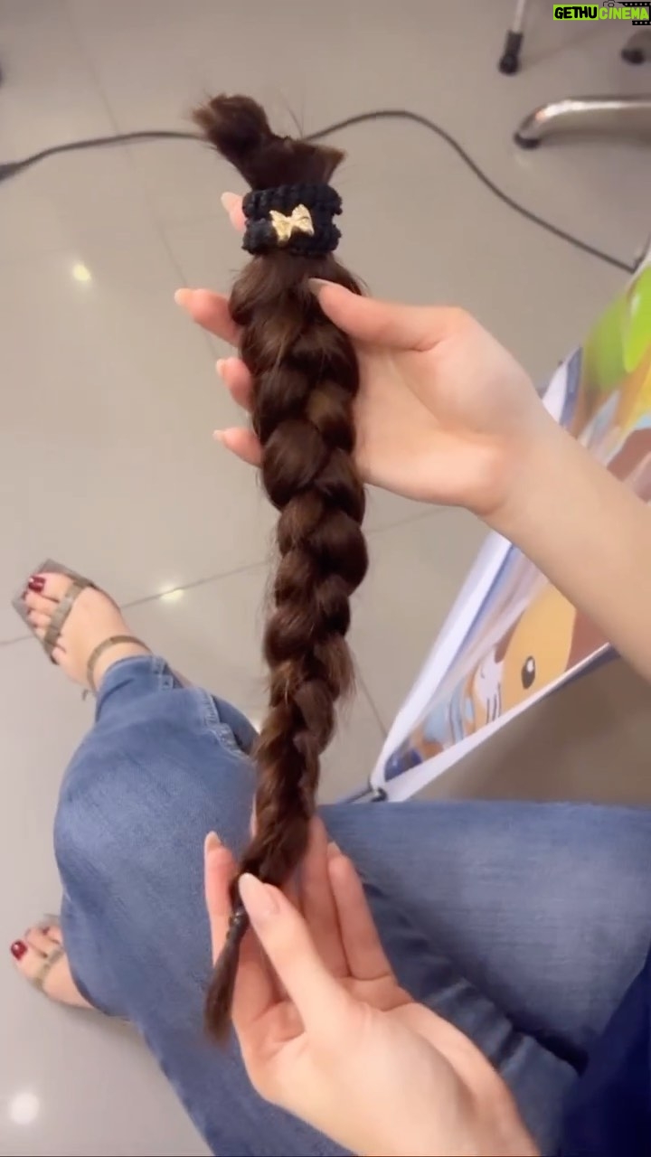 Shaina Magdayao Instagram - STRANDS OF HOPE π«Άπ»πββοΈ - my new Passion Project with @kythefoundation in support of Pediatric Cancer Patients under their care β¨π€ An opportunity to share and serve π€ Something Ive been wanting to do for a while now, but had to wait for more βgrowthβ and the perfect Foundation to partner with πΉ By donating your hair, you can bring joy and love to our chronically-ill children β₯οΈ HOW TO DONATE? Step by step instructional video, coming up!!! π #StrandsofHope #CancerPatients #PediatricCancerPatients #KytheFoundation #Hope #Volunteer #SERVE #donate #share #haircut