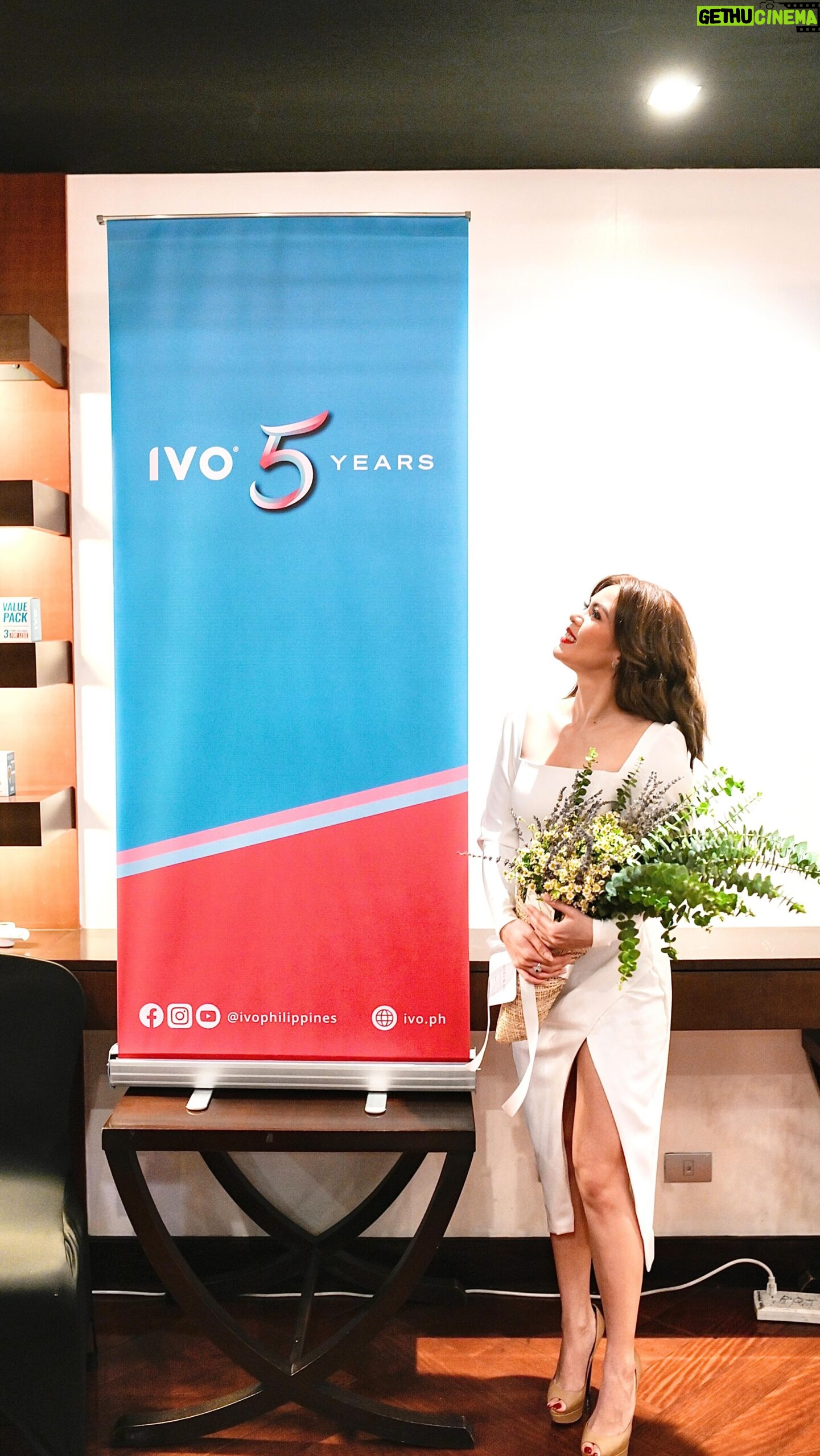 Shaina Magdayao Instagram - 💙 Starting the second half of the year with @ivophilippines a new family that is aligned with this new chapter of my life, a HEALTHIER ME, physically AND mentally - still a #hypothyroid warrior though (but thankfully with more stable hormones! So yes, to everyone who have been messaging, you too, can control …..and beat it!) 💪 It has been a challenging journey, working on myself - discipline and making “being active” a lifestyle by working out especially now that I am back to being on the dancefloor monthly for ASAP 💃🏻 …but also learning how to be KIND TO MYSELF - My MIND by learning meditation and yoga (and surrounding myself with only positive and kind beings and thoughts hehe) My BODY by sleeping and resting better when I feel I need to recover, eating smarter and healthier ….and now drinking 99.99% bacteria free water from @ivophilippines 💧 IVO is from the makers of Torayvino, the No.1 Faucet-mounted Water Purifier in Japan. This is the same technology used in dialysis machines and artificial kidneys to purify blood. It has 0.1 micron filtration which guarantees that even the most microscopic contaminants like E.coli, salmonella, and amoeba wouldn’t pass through its filter. I also love that like me, IVO believes in #sustainability and aims to reduce single-use plastics. One small IVO cartridge can provide up to 1,500L water—that’s actually equivalent to 79pcs. of 5- gallon water containers or 5,000pcs. of 300ml plastic water bottles. IVO’s cartridge is also DOH-FDA, NSF, and JIS certified so you are assured to be getting 99.99% bacteria-free and safe drinking water, anytime, any day. 💙 Still a work in progress, but fighting - forward, one step, one day at a time! 😉 To healthier days ahead! 💙🫶🏻💧💙