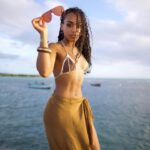 Shaina West Instagram - I’m in the wrong realm and I think everyone can tell. - 📸 @shotbyjov #jamaicanoproblem 🏝️