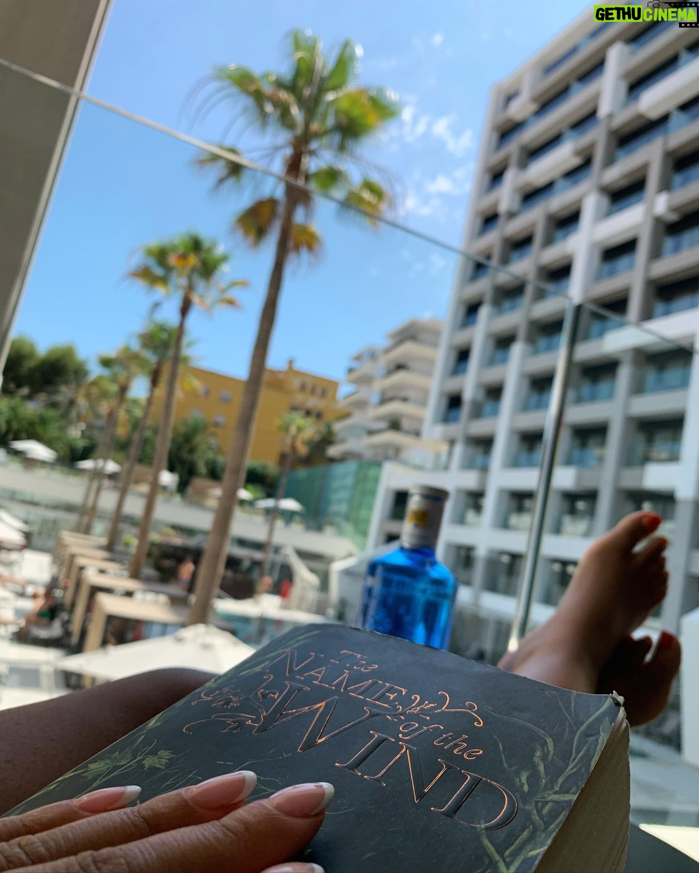 Shaina West Instagram - Do one thing every day that brings you joy. Get outside. Swim in a lake. Accept the tutelage of a powerful ancient water-bending master. Become the sinister force that occupies the lake and terrifies the townsfolk. Treat yourself. π
