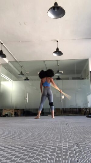 Shaina West Instagram - You’ve selected “SAMURIDER” —

New Achievement Unlocked: 10% OFF WEAPONS AND GEAR at @playwellmartialarts with code “SAMURIDER10” 

[Currently equipped: WHITE LOTUS WOOD TAPERED BO 60”]

Double-tap to continue…

#thiscityneedsahero