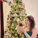 Shalani Tharaka Instagram – May your home be filled with the warmth of love, creating lasting memories that bring comfort and happiness throughout the holiday season.
Merry Christmas ๐๐พ๐