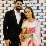 Shalani Tharaka Instagram - Very first award ceremony with him As Mr & Mrs 💍♥️ Srilankan Top 100 awards 2023 ⚡️ “most popular actress” HMUA @makeupbyhisham Saree @tulipwardrobesl Saree Jacket @nayomawijesinghe Suit @groomsartsl
