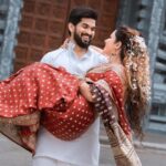 Shalani Tharaka Instagram - Just me & my Manaivi 😘 Our South Indian look HMUA | @salonliyo @shimmerbydanushka Outfit | @groomsartsl @zeel_sarees Photography | @dark_room_official