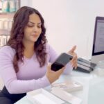 Shalani Tharaka Instagram – ඔයාලටත් ඔයාලගේ phone එක upgrade කරගන්න ඕනිනම්, අලුතෙන්ම mobile phone එකක් ගන්න ඕනිනම් දැන්ම යන්න Fono technologies  එකට
If you want to upgrade your phone or buy a new mobile phone, go to Fono Technologies now @fonotechnologies