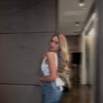 Shania Geiss Instagram - Blurred