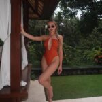 Shania Geiss Instagram - 🧡