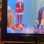 Shanik Aspe Instagram - Gracias @ventaneandouno por invitarnos a partir la rosca y presentar a mi Valentino por primera vez en televisión ❤️ Gracias por todo desde siempre @chapoypati los queremos !