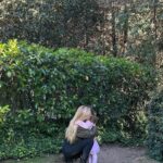 Shanik Aspe Instagram – Un poco de estos días ! 
1.- Carlotta y yo seguimos disfrutando mucho vestirnos iguales ❤️ 
2.- Valentino ama tanto el aguacate que tenía que disfrazarlo  así 😆🥑☝️
3.- lo que llevo en mi bolsa últimamente : Maquillaje , perfume ( cambio de olor dependiendo del mood )☝️ , cartera , chupón , lentes de sol y obvio mi @floratilmx que no saben cómo me ayudó estos días que los niños se enfermaron de la panza . literal vi el cambio desde el primer día que lo tomaron 👌 ahora será consumo obligatorio para todos en mi casa .
4.- mis hombres !! 🤩😎
5.- chocolate my love 🙈 alguien mas comparte este gusto conmigo ? 
6.- 7 meses y contando 🥹 si, si ya lo dije mil veces pero de verdad crecen muy rápido ! 
7.- viviendo en gratitud 🙏 y tú ya enumeraste tus bendiciones este día? 
8.- abrazos que llenan mi alma 
9.- yo 😆 ❤️