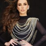 Shanik Aspe Instagram – GRACIAS !!!!! Que emoción poder compartir con ustedes que el show de Reinas de Corazones nuevamente está SOLD OUT . Ven a cantar con nosotras en nuestra última fecha disponible 20 dic ❤️🙌 boletos en forototalplaymx.com 

Gracias @rosaalamexicanamx por estos súper accesorios y @b__chy por los vestidos más cool
