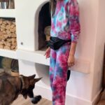 Shannen Doherty Instagram - When your friend stops by....... #fashion @annemkortright