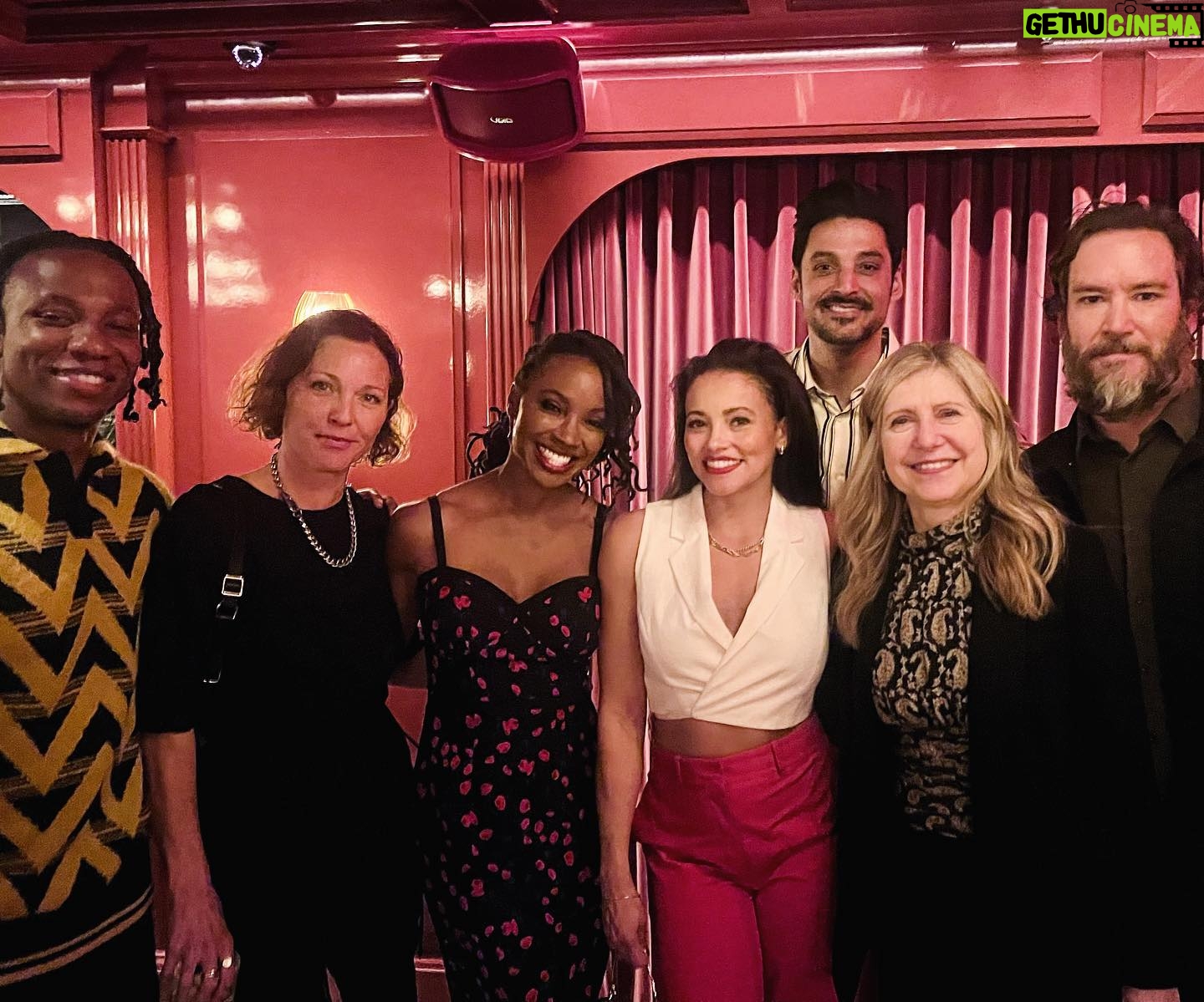 Shanola Hampton Instagram - Oh yes we celebrated!! I could write a page long caption about these beautiful, inside and out, humans, I’ll keep it brief. My heart is FULL! Full of love for them, full of gratitude for this show, full of excitement for Season 2!!! Thank you @nbc and @warnerbrostv! Thank you, thank you, thank you! We are ready to take you on an INSANE ride! #NBCFound #FoundFamily #nobetterfeeling❤️
