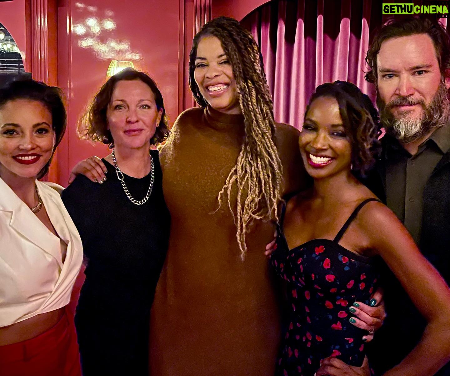 Shanola Hampton Instagram - Oh yes we celebrated!! I could write a page long caption about these beautiful, inside and out, humans, I’ll keep it brief. My heart is FULL! Full of love for them, full of gratitude for this show, full of excitement for Season 2!!! Thank you @nbc and @warnerbrostv! Thank you, thank you, thank you! We are ready to take you on an INSANE ride! #NBCFound #FoundFamily #nobetterfeeling❤️
