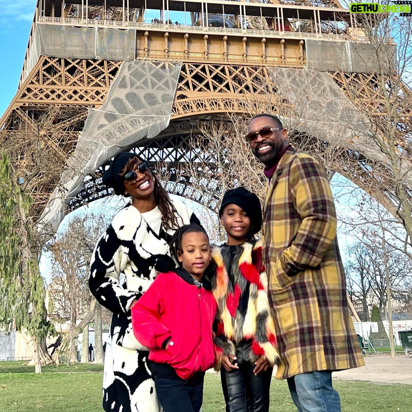 Shanola Hampton Instagram - Can’t think of a better way to end 2022! Family time, family time, family time!!!! Paris you owe us nothing! You never disappoint!