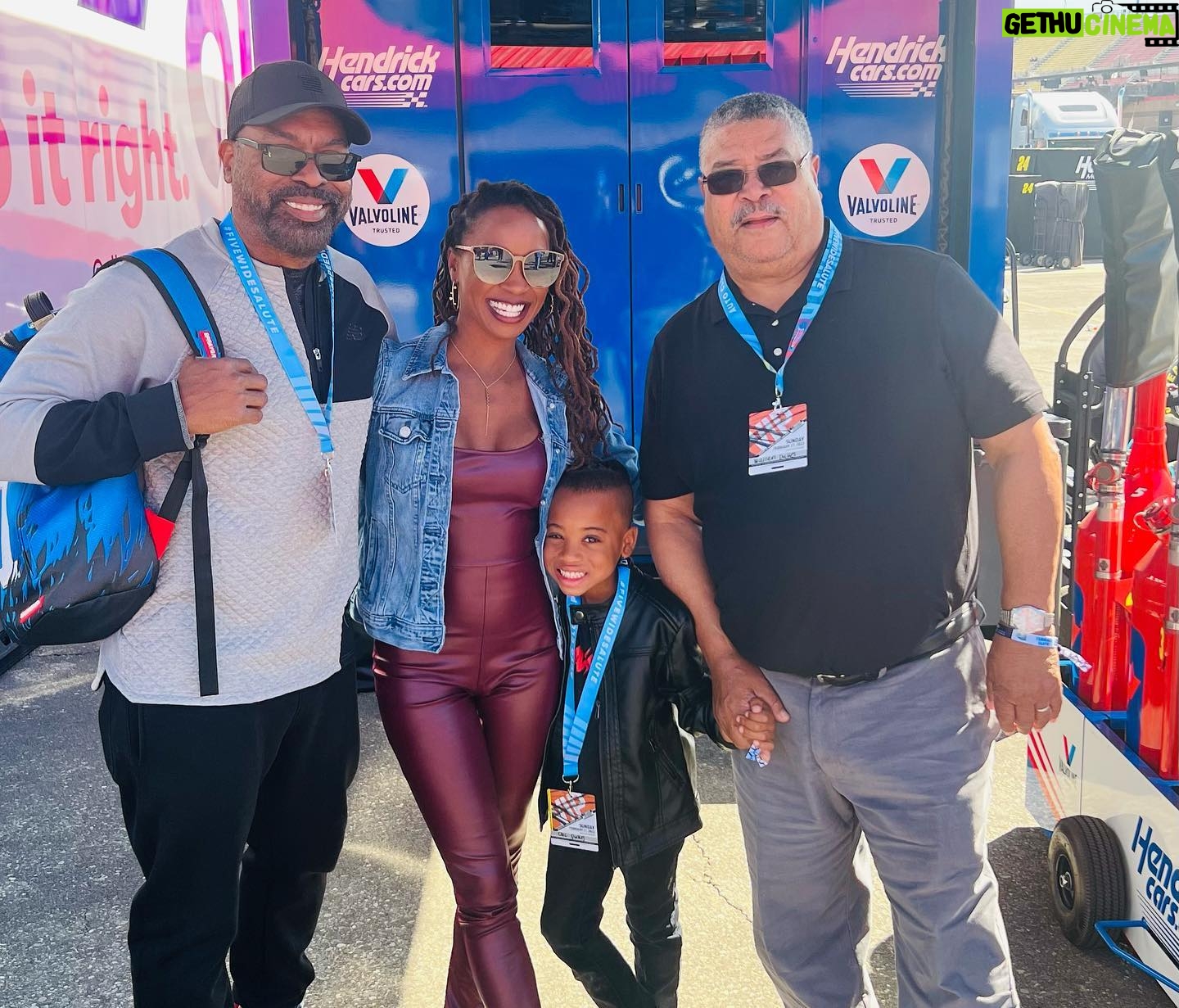 Shanola Hampton Instagram - Giant thank you to @nascar for having us yesterday! Such a great first experience for my son! Congratulations to @kylelarsonracin!! #wisepower400 #nascaromfox @gettyimages