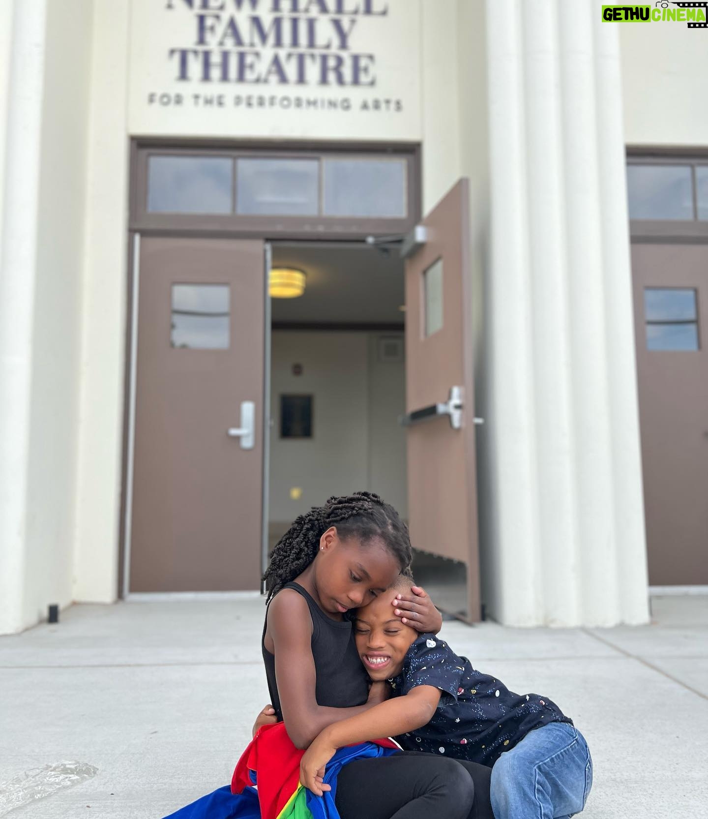 Shanola Hampton Instagram - A truly special day for our family! My first born baby’s first show! She had an overwhelming amount of support! Truly grateful! @shangolive